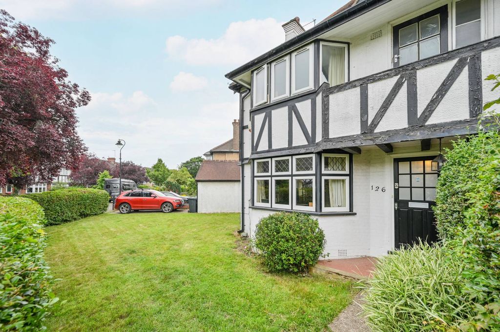 Property photo 2 of 13