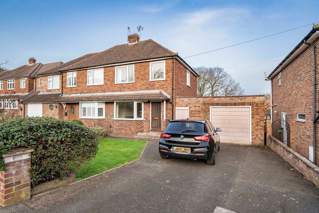 Property photo 1 of 20