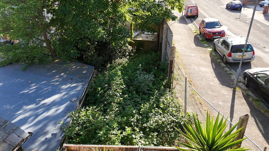 Property photo 1 of 9 1.Jpg