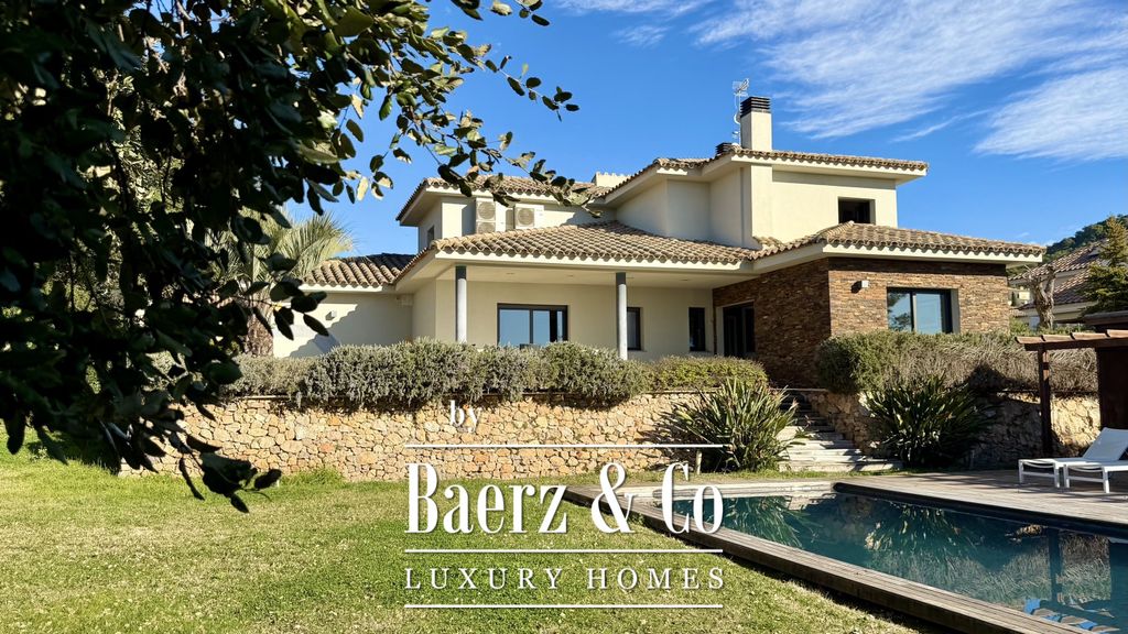 Property photo 1 of 48