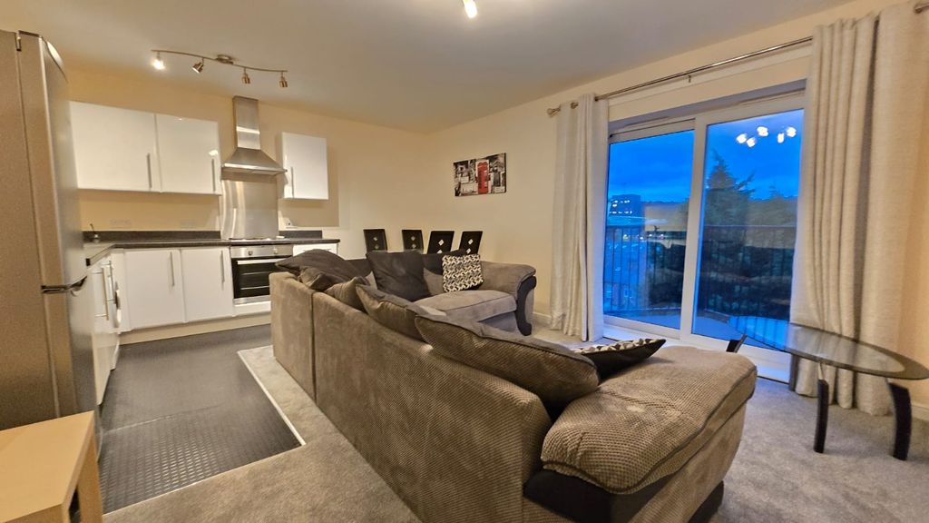 Property photo 1 of 6