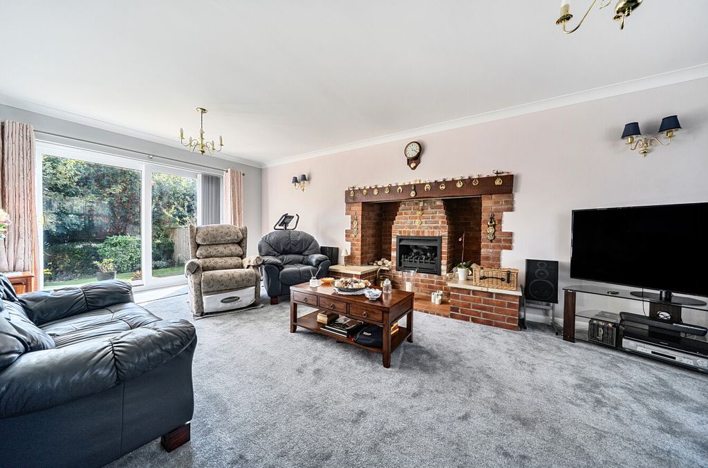 Property photo 2 of 21 152708416