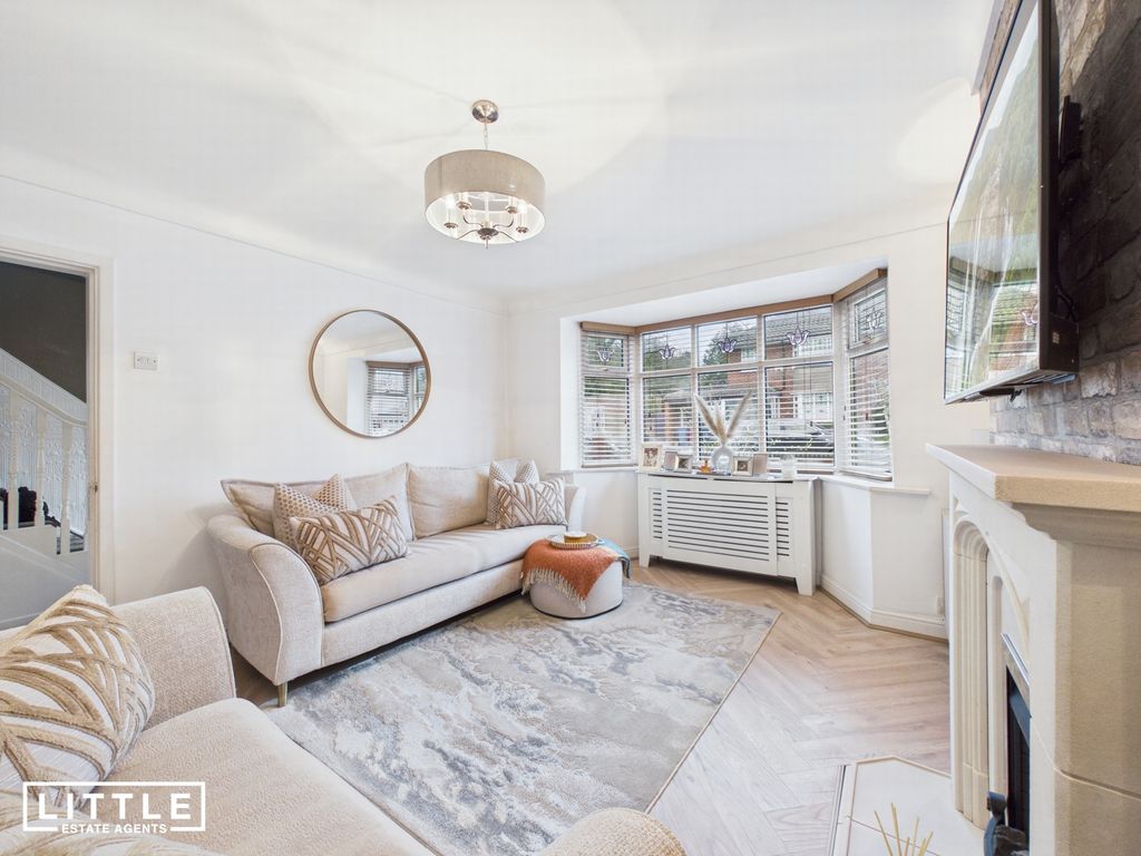 Property photo 2 of 24 Photo 11