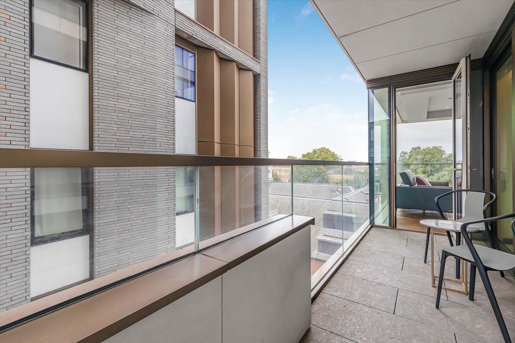 Property photo 2 of 7 Image