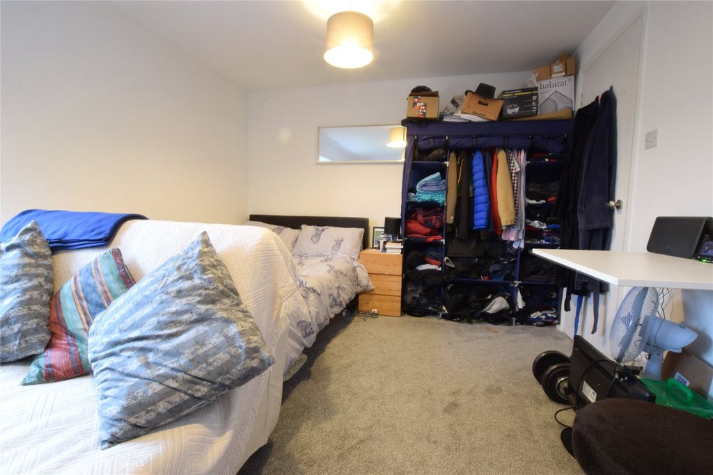 Property photo 3 of 6 Picture No. 14