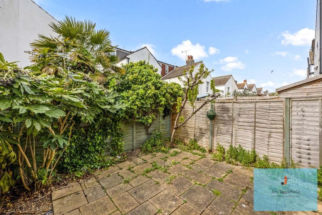 Property photo 2 of 12 Rear Garden