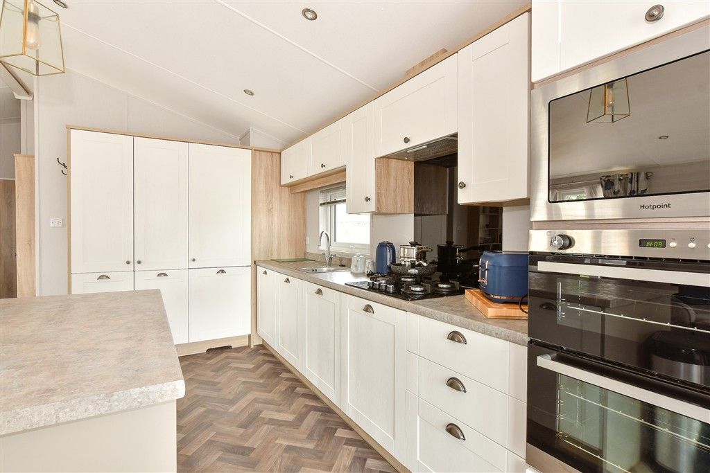 Property photo 3 of 11 Kitchen/ Living Area