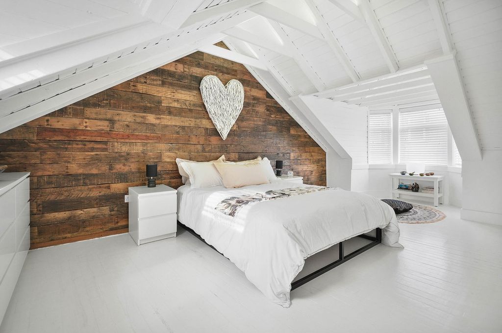 Property photo 2 of 26