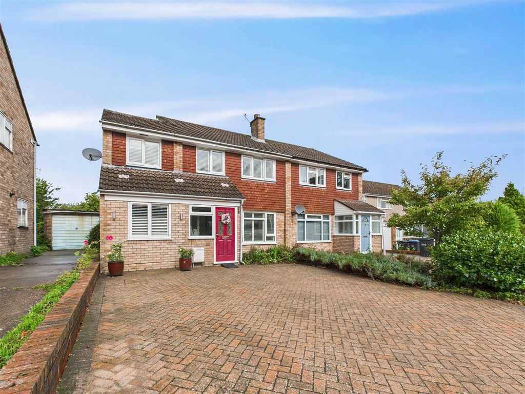 Property photo 1 of 26 Cam02885G0-Pr0472-Still017-2.Jpg