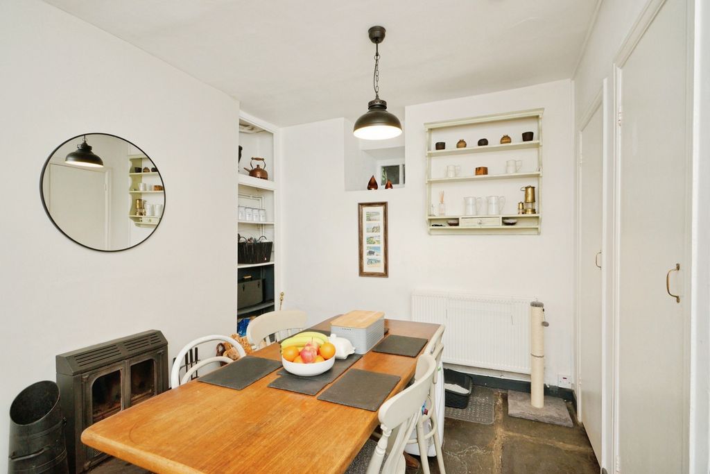 Property photo 3 of 20 Pbox-Img.Jpg