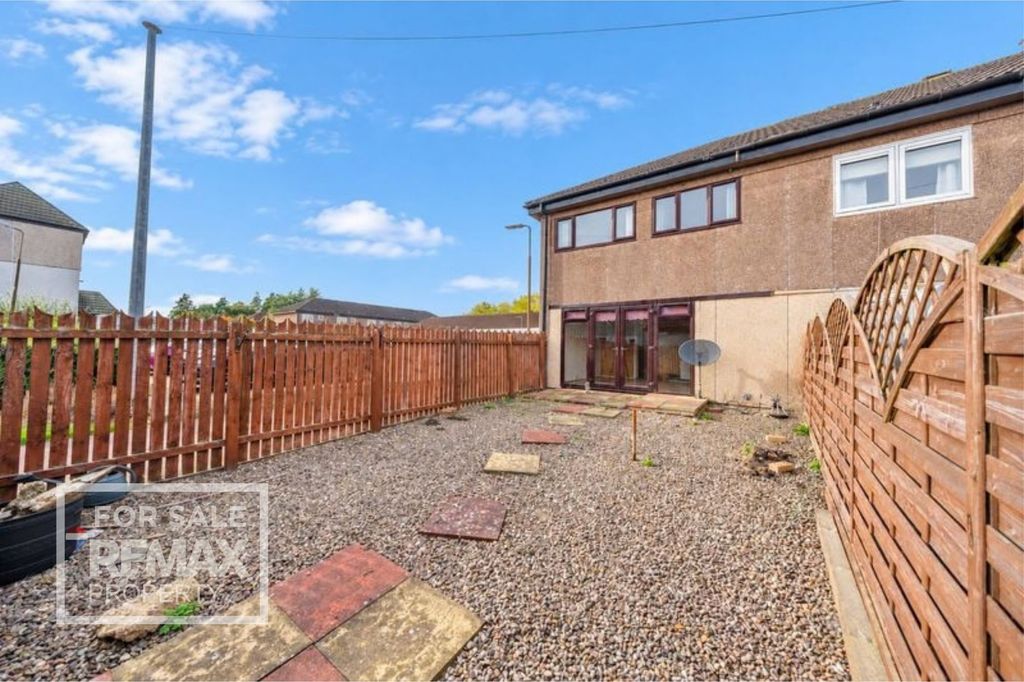 Property photo 1 of 31 Rear Garden
