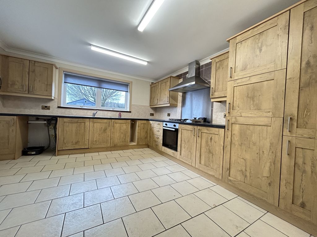 Property photo 3 of 18 Img_5865