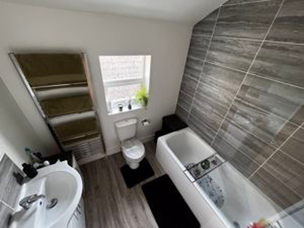 Property photo 2 of 9 Photo 7