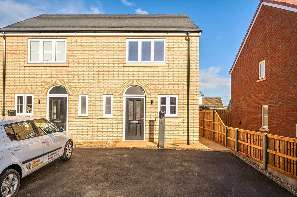 Property photo 1 of 20 Picture No. 01