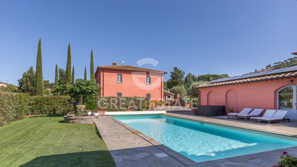 Property photo 1 of 53