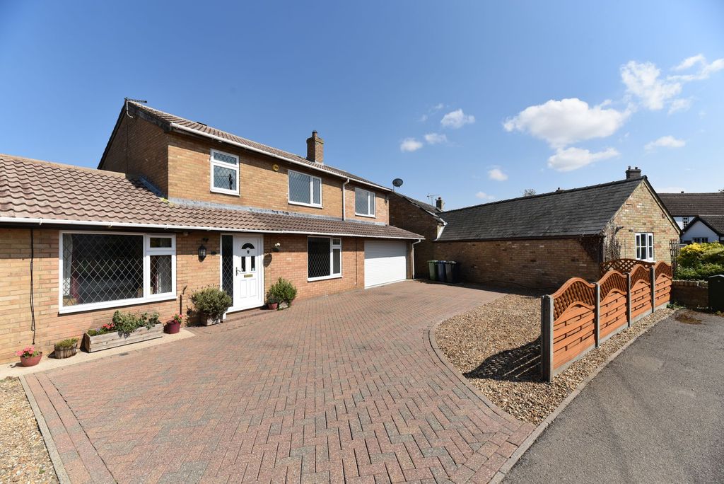 Property photo 1 of 24