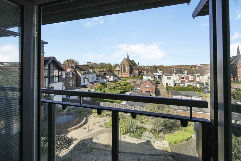 Property photo 3 of 12 Pbox-Img.Jpg
