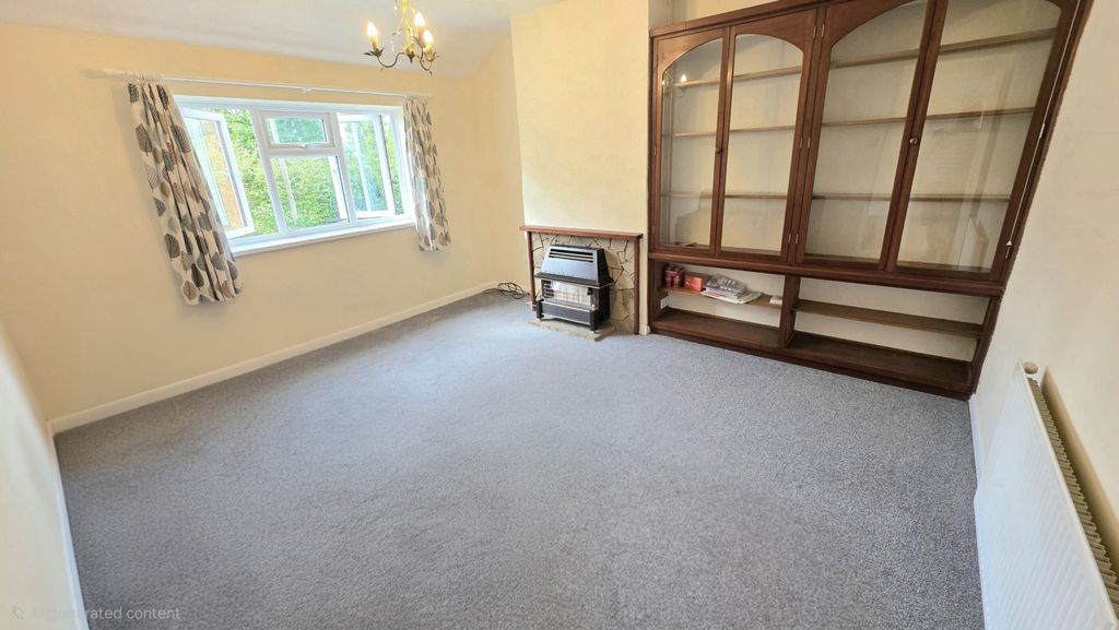 Property photo 3 of 11 Living Room