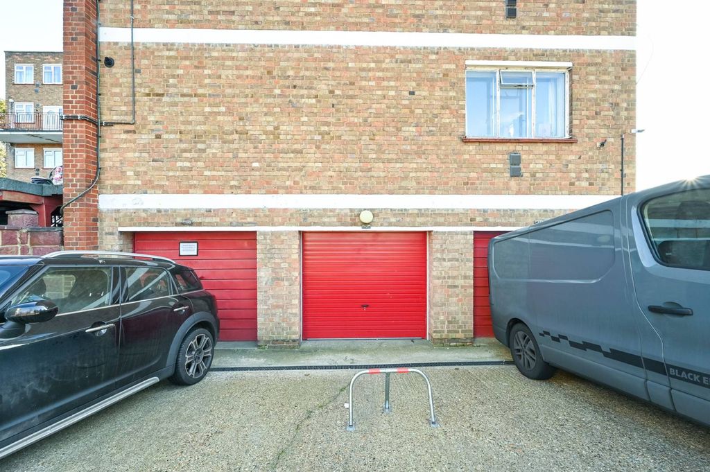 Property photo 2 of 2