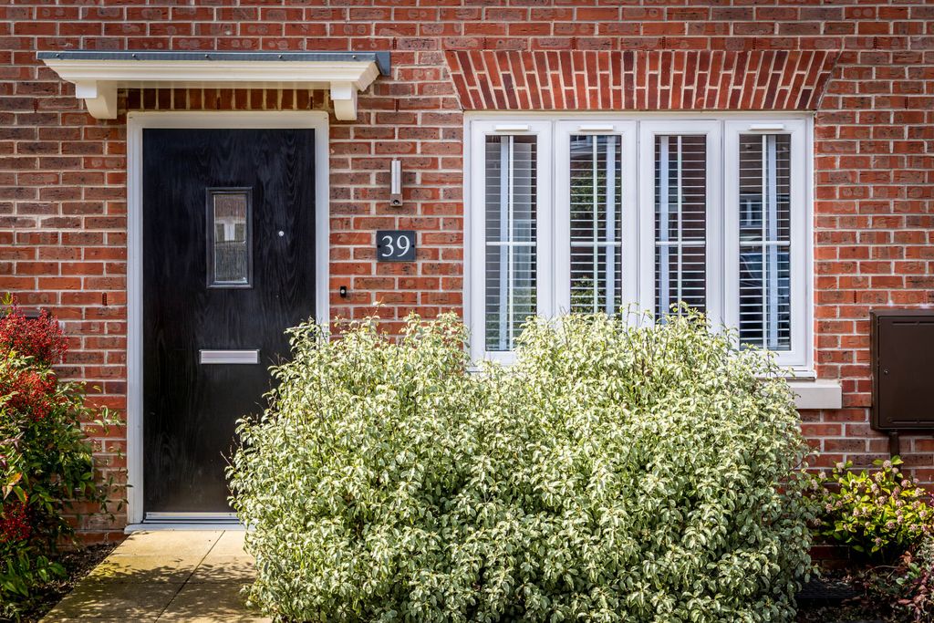 Property photo 3 of 20 House. Partnership