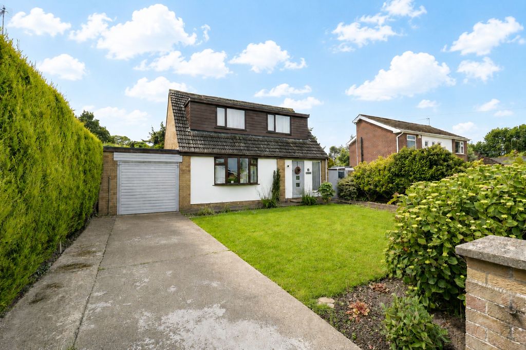 Property photo 1 of 22