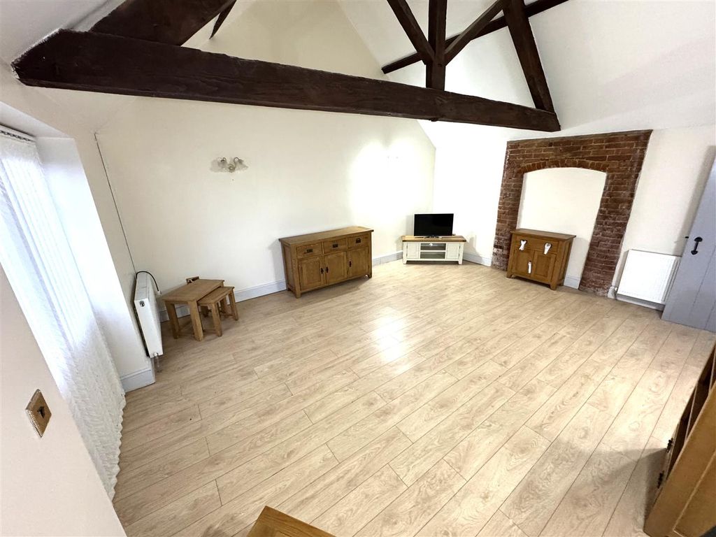 Property photo 2 of 12 Img_5605.Jpg