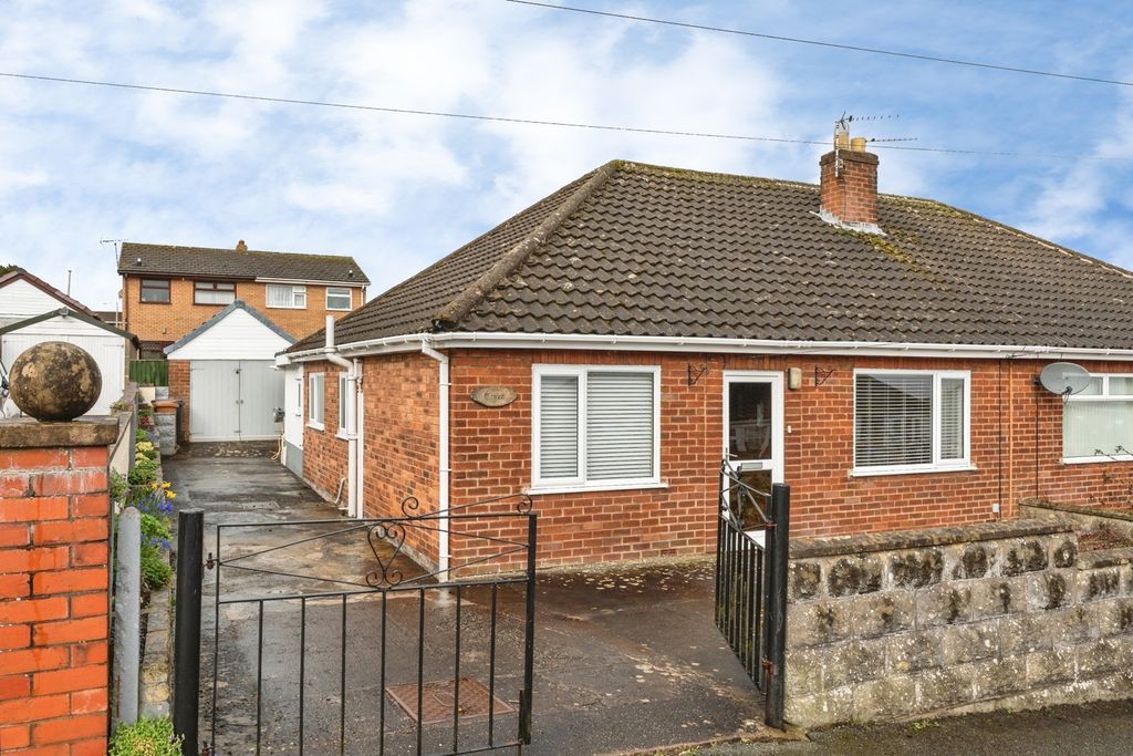 Property photo 2 of 32 Pbox-Img.Jpg