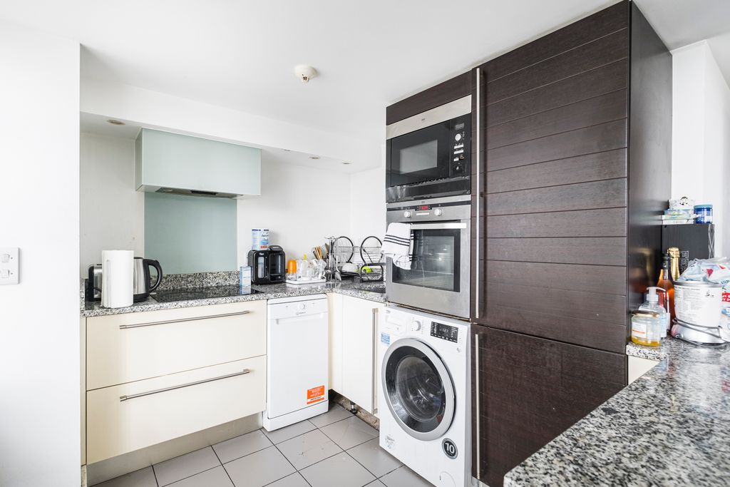 Property photo 3 of 13 May 2021 (5).Jpg