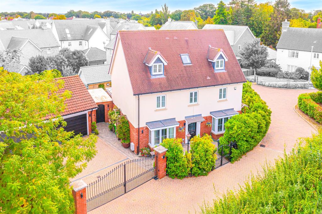 Property photo 1 of 31
