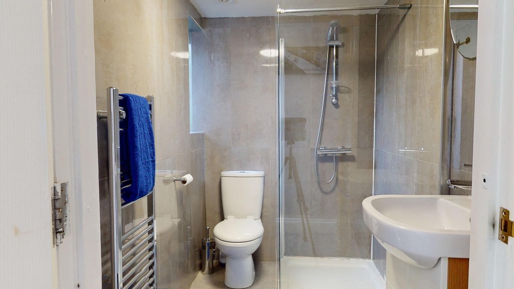 Property photo 3 of 13 Image