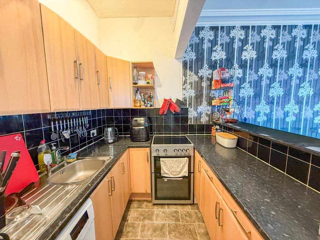 Property photo 2 of 12 Img_7646