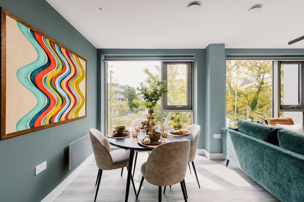 Property photo 3 of 16 Living Area