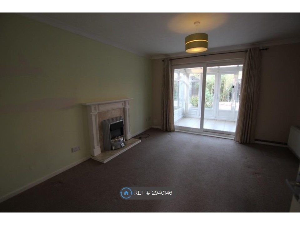 Property photo 3 of 8