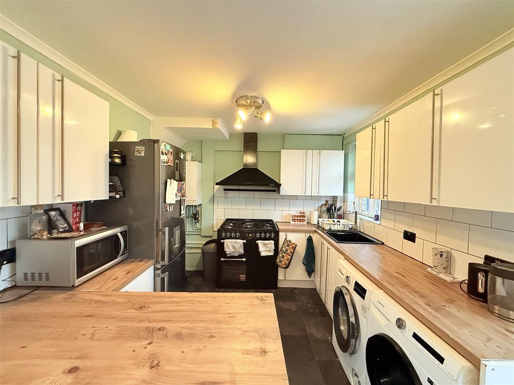 Property photo 3 of 13 Img_4576.Jpeg