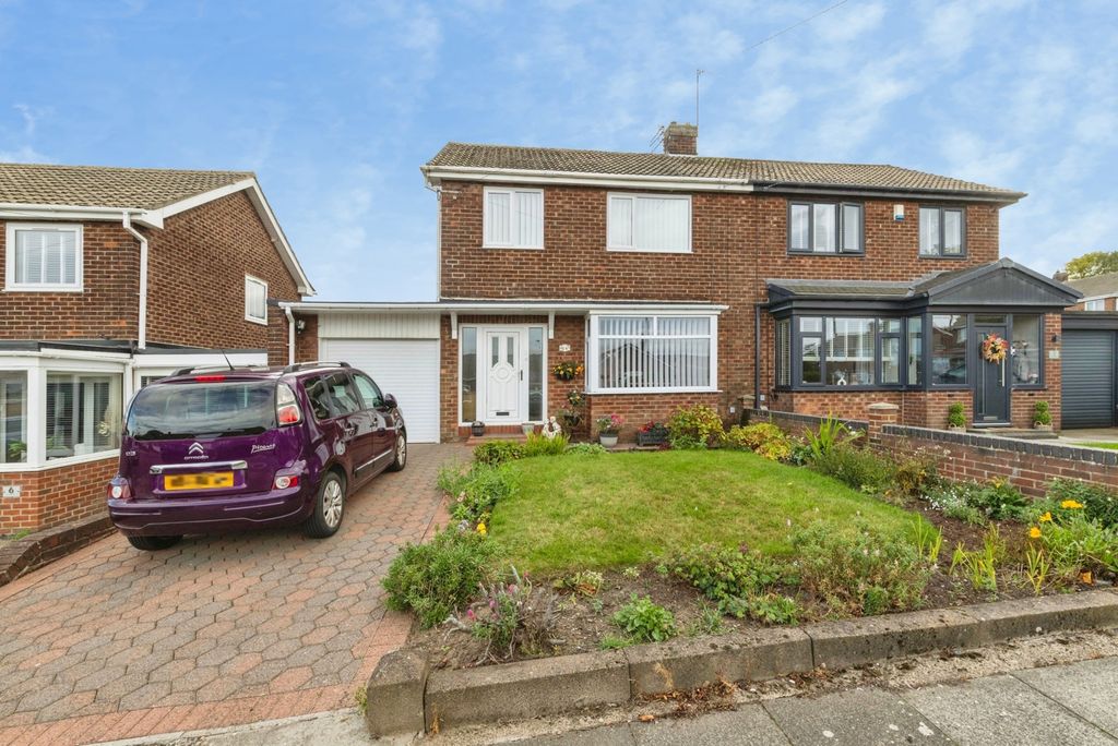 Property photo 1 of 17 Pbox-Img.Jpg