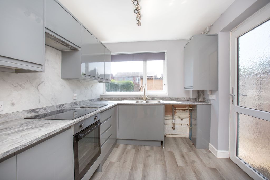 Property photo 2 of 12 Mw26-111