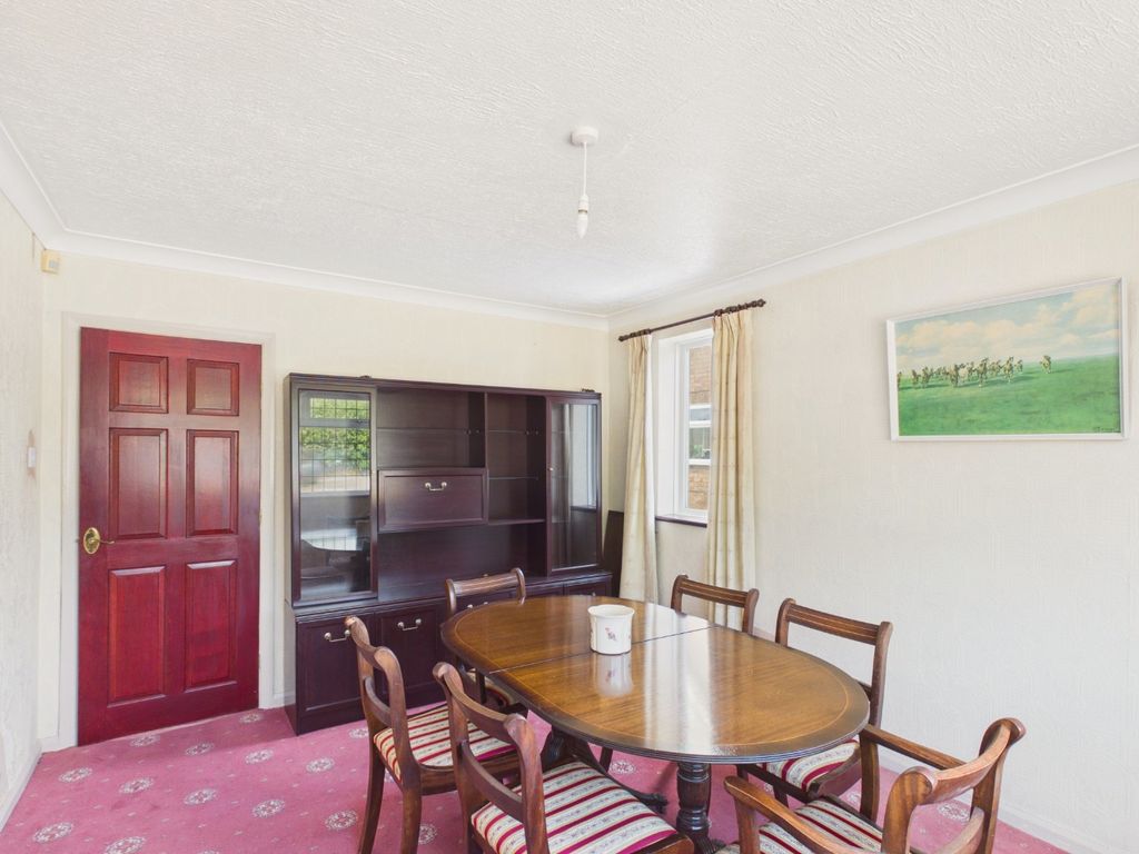 Property photo 3 of 15 4866918