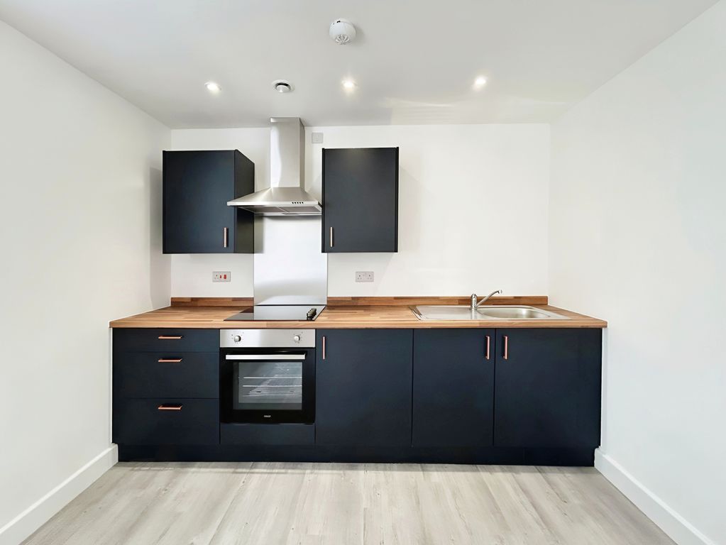 Property photo 1 of 10 2F9Deac3-Whatsapp 20