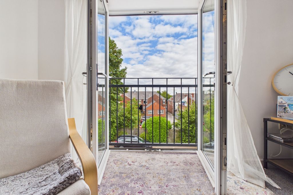 Property photo 3 of 14 Balcony