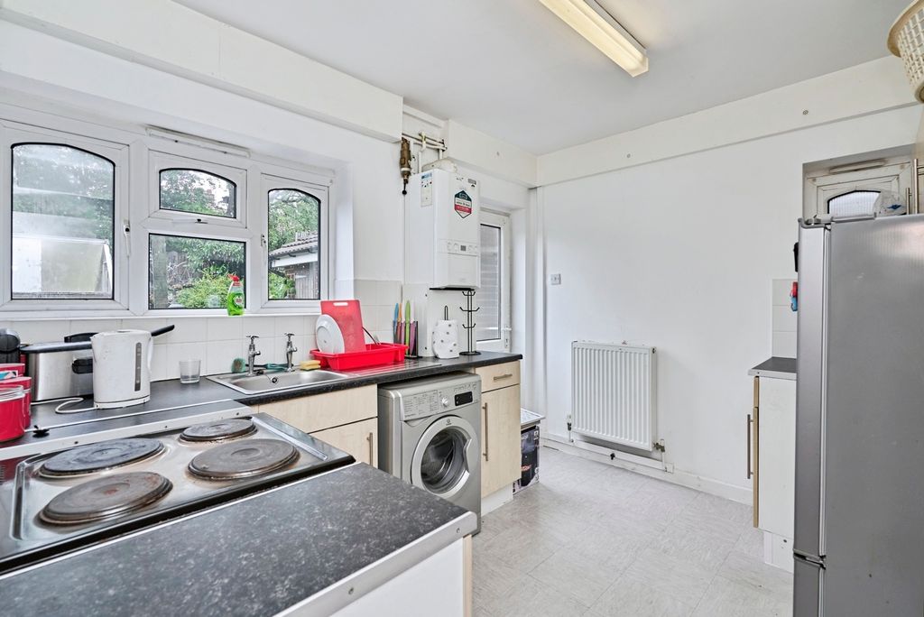 Property photo 3 of 20 Pbox-Img.Jpg