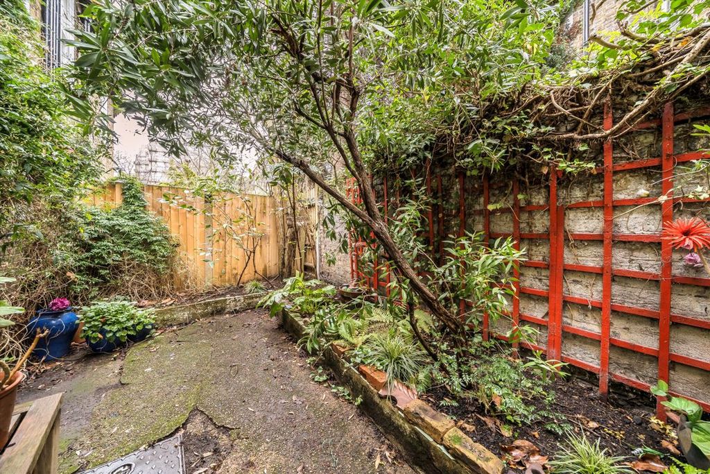 Property photo 3 of 5