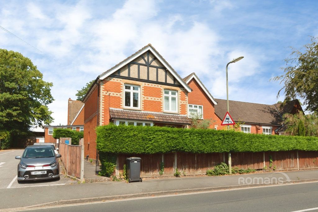 Property photo 1 of 12 Pbox-Img.Jpg