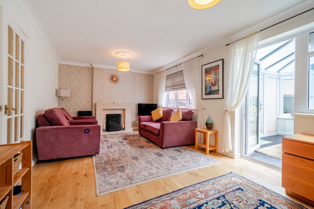 Property photo 2 of 25 Living / Dining Room