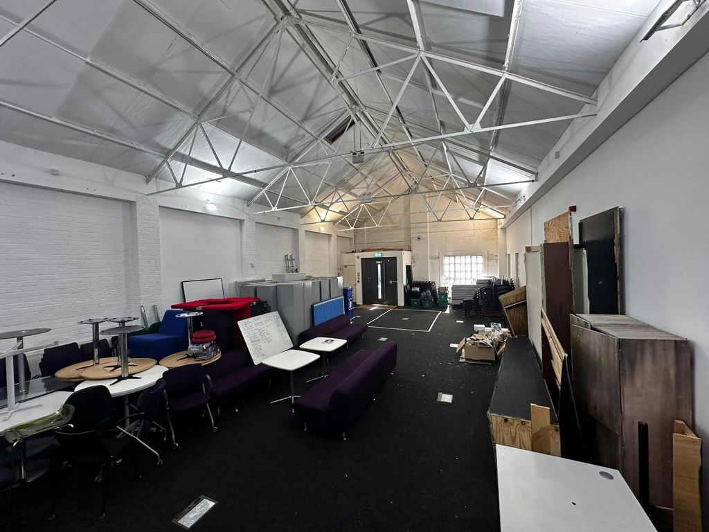 Property photo 3 of 7 P6.Jpg