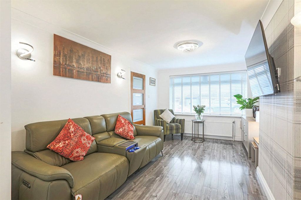 Property photo 2 of 16 Picture No. 09