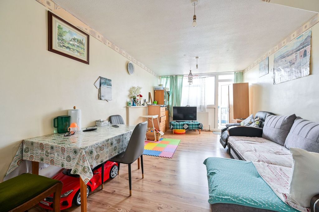 Property photo 2 of 7