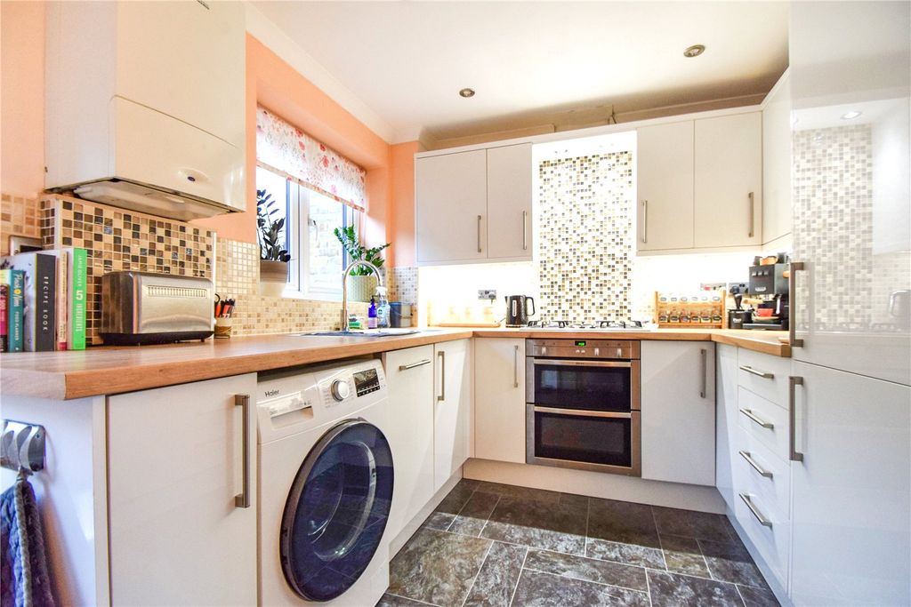 Property photo 3 of 9 Picture No. 20