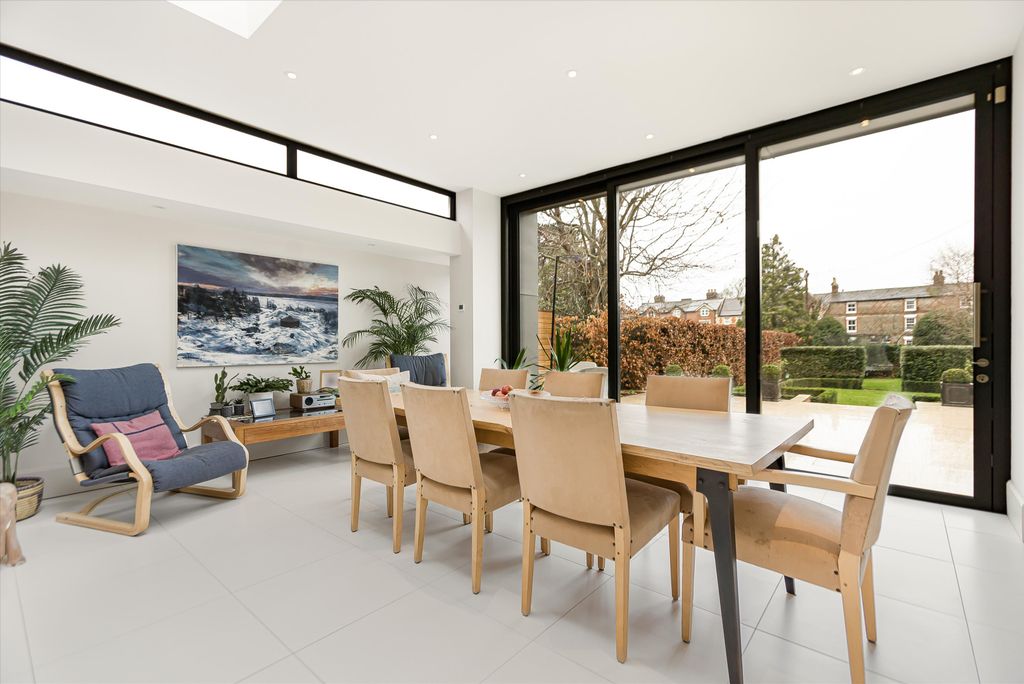 Property photo 3 of 29 Image