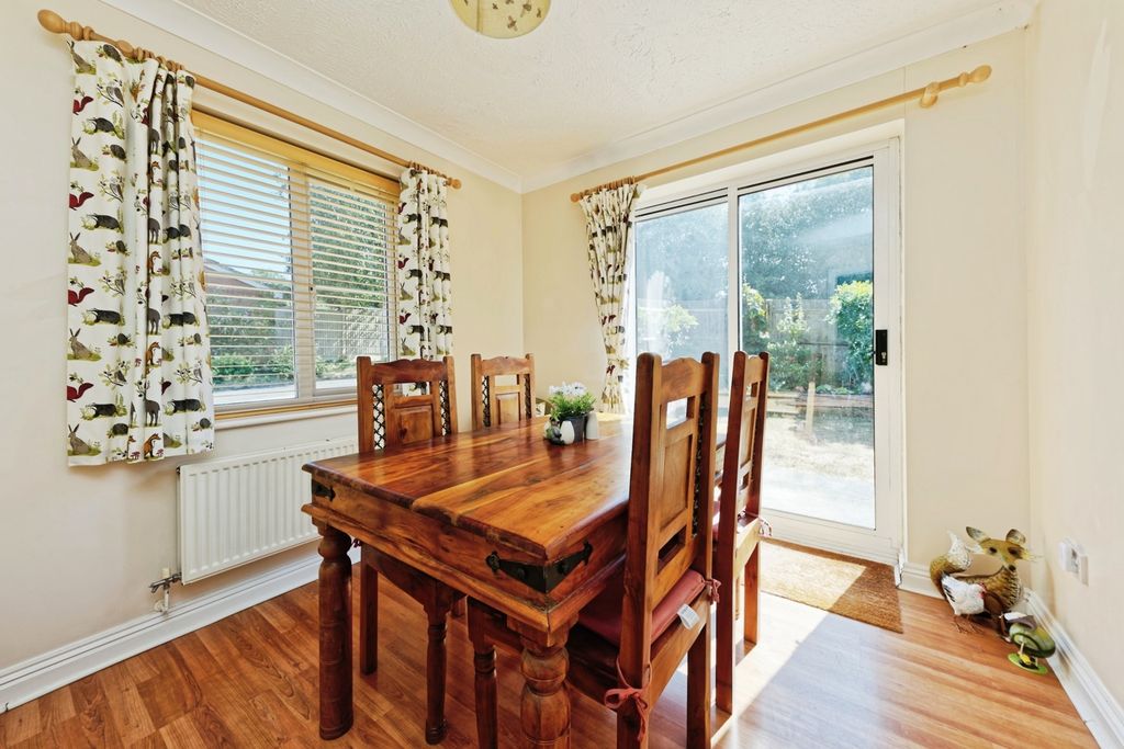 Property photo 2 of 22 Pbox-Img.Jpg