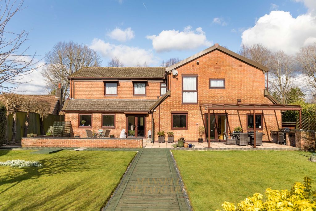 Property photo 2 of 38